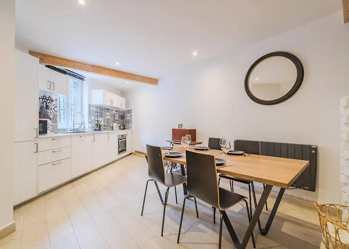 Busca Saint Michel - Appt Quartier Saint-michel 아파트